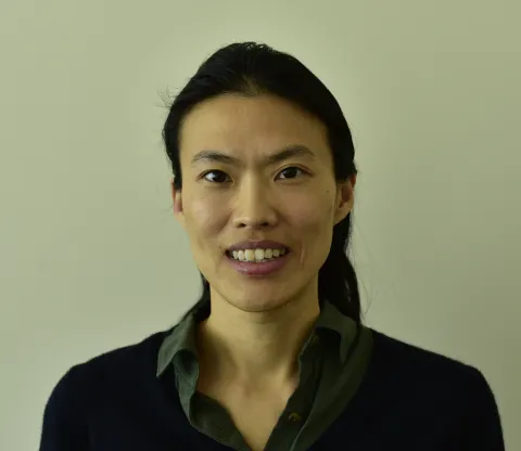joyce sim headshot